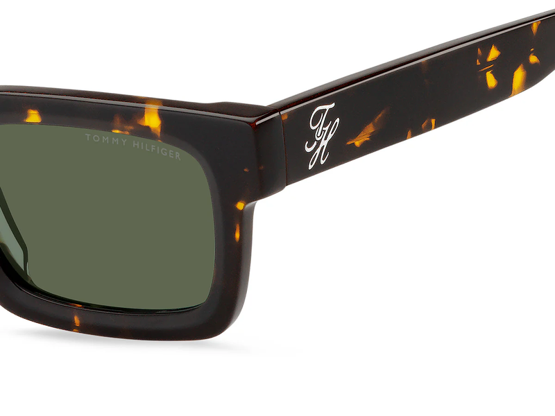 197737270865_P07_with_bgc