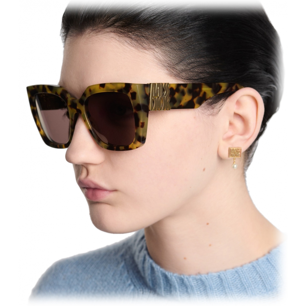 dior-sunglasses-missdior-s2i-brown-honey-tortoiseshell-dior-eyewear (3)