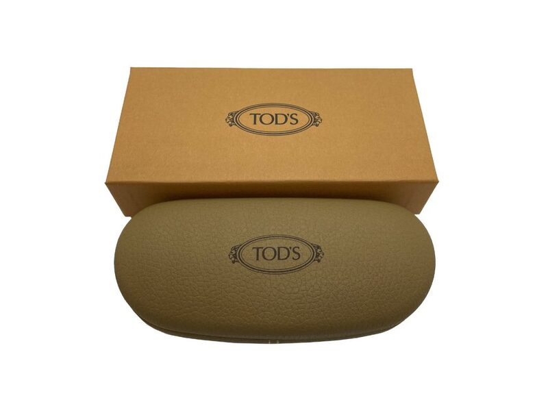 todscasewithbox_cropped